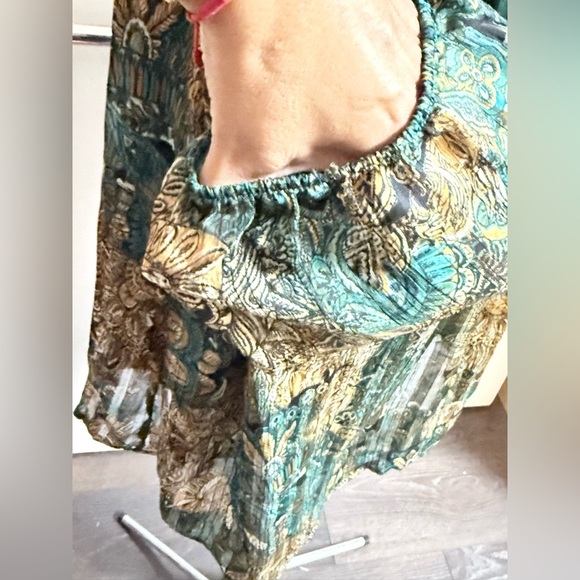 Sara Michelle Teal and Gold Floral Blouse - Picture 3 of 7